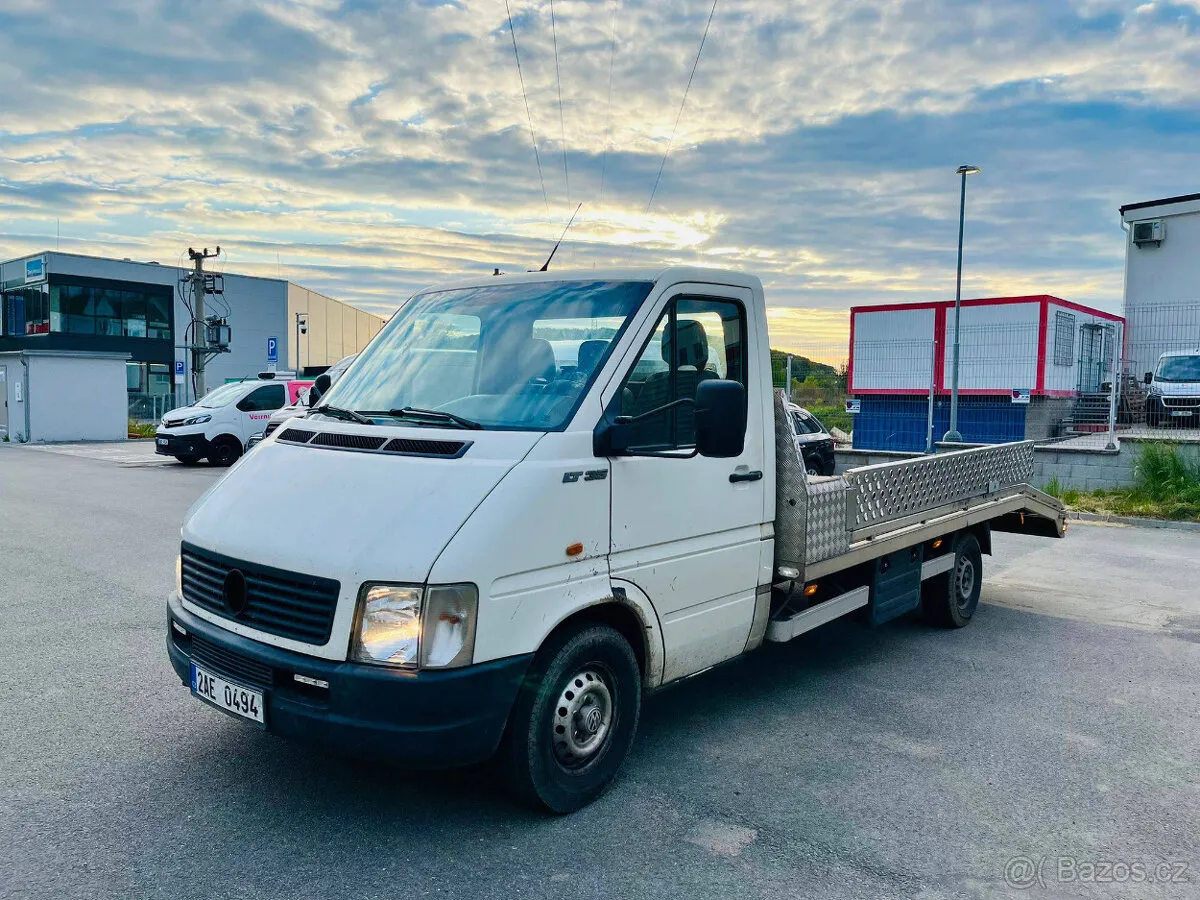 Pronájem odtahového vozu Volkswagen LT 35